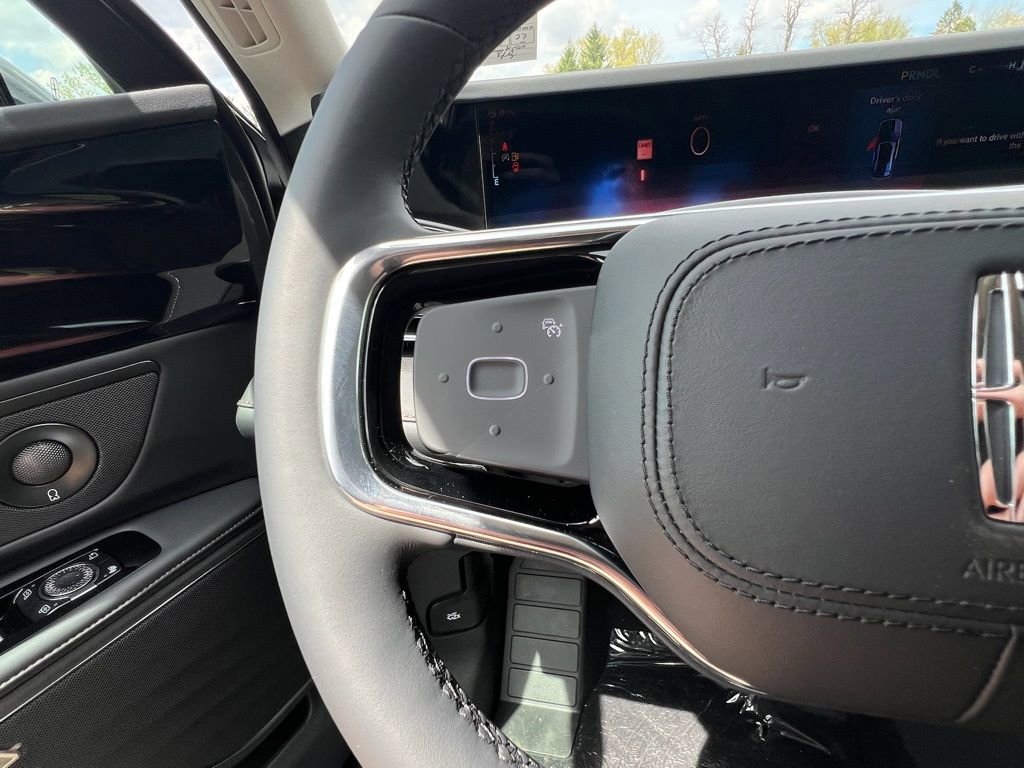 New 2026 Lincoln Nautilus Premier w/ Equipment Group 102A AWD/4WD image 8