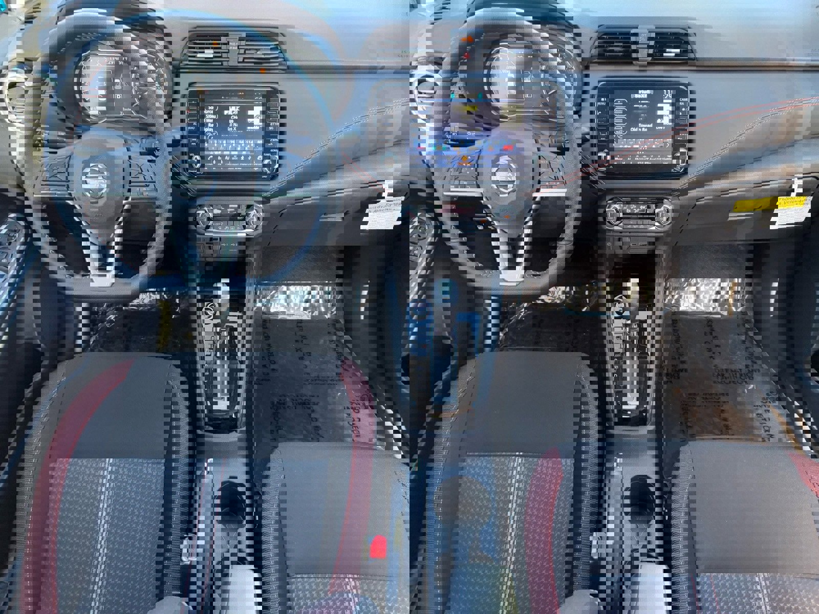 New 2025 Nissan Versa SR w/ Trunk Package image 14