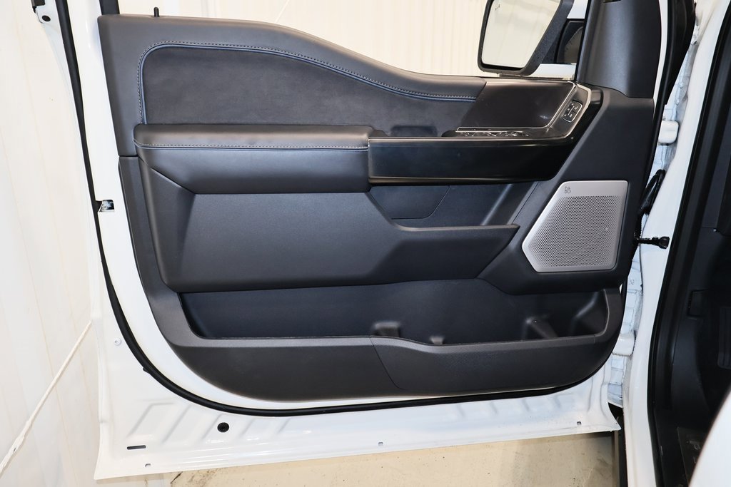 New 2025 Ford F150 Platinum w/ Equipment Group 702A High image 9