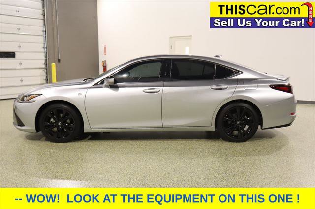 Used 2023 Lexus ES 350 F Sport w/ Accessory Package (Z2) image 4
