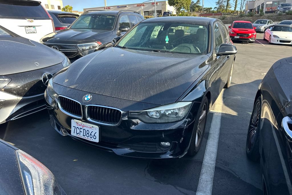 Used 2014 BMW 320i Sedan RWD image 2