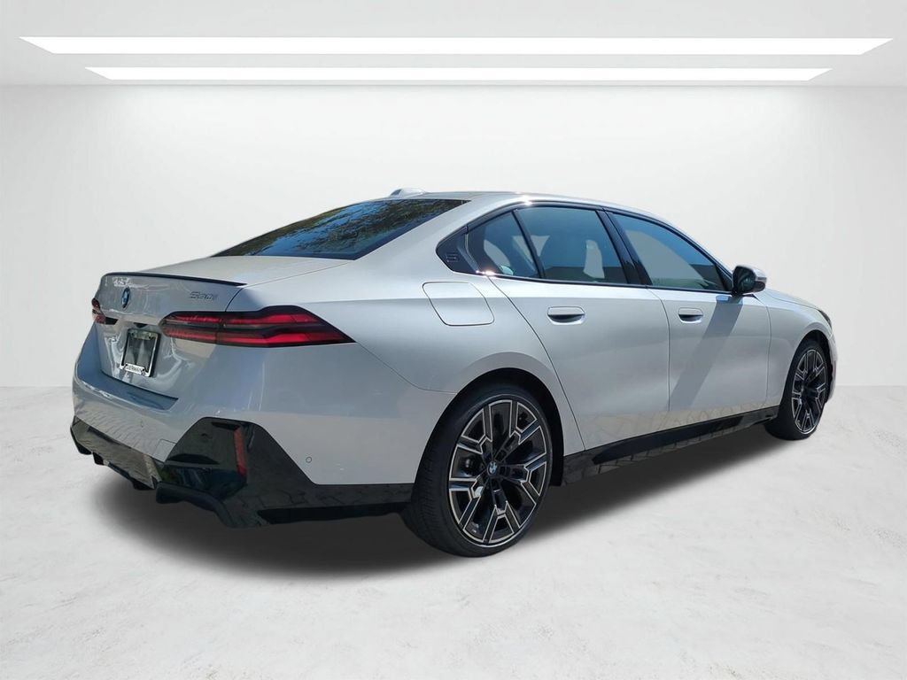 New 2027 BMW 530i xDrive w/ M Sport Package AWD/4WD image 4