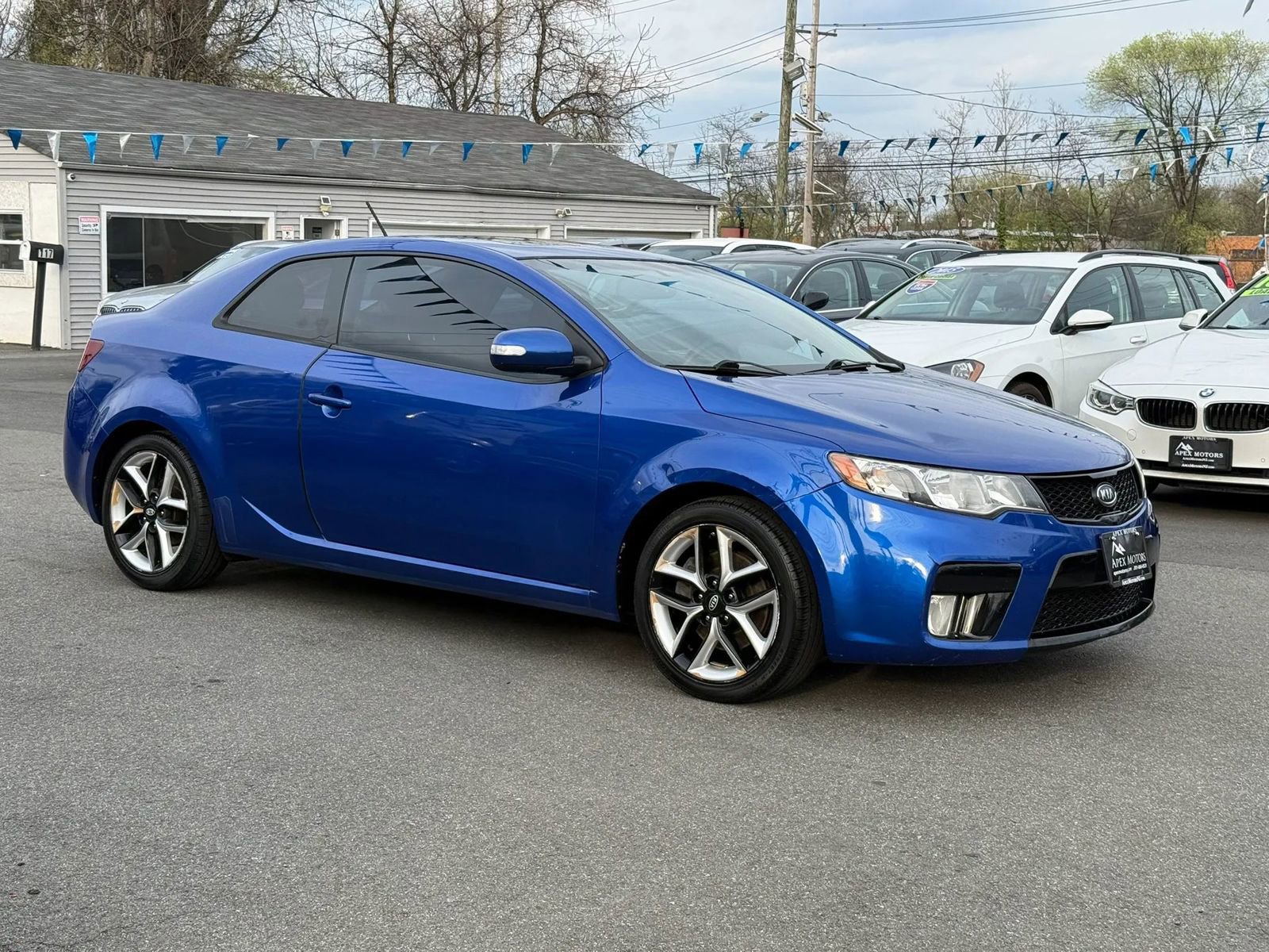 Used 2010 Kia Forte Koup SX image 12