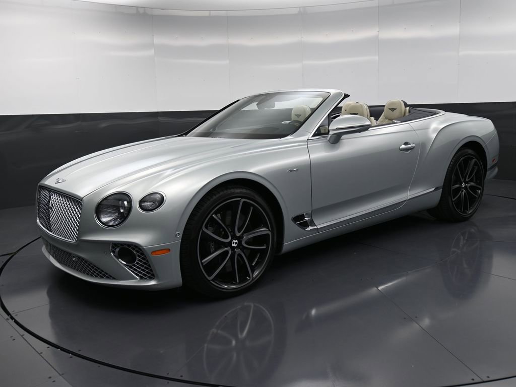 Used 2023 Bentley Continental GT Azure image 32