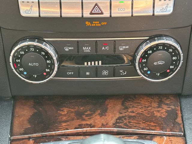 Used 2013 Mercedes-Benz C 300 4MATIC Sedan image 27