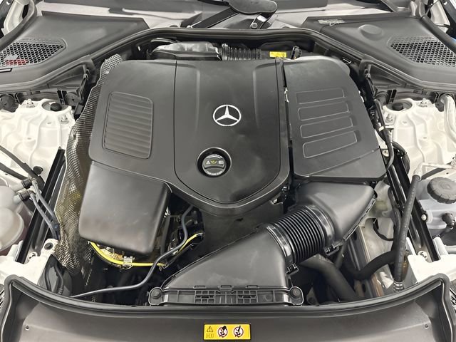 Used 2025 Mercedes-Benz E 350 4MATIC Sedan image 10