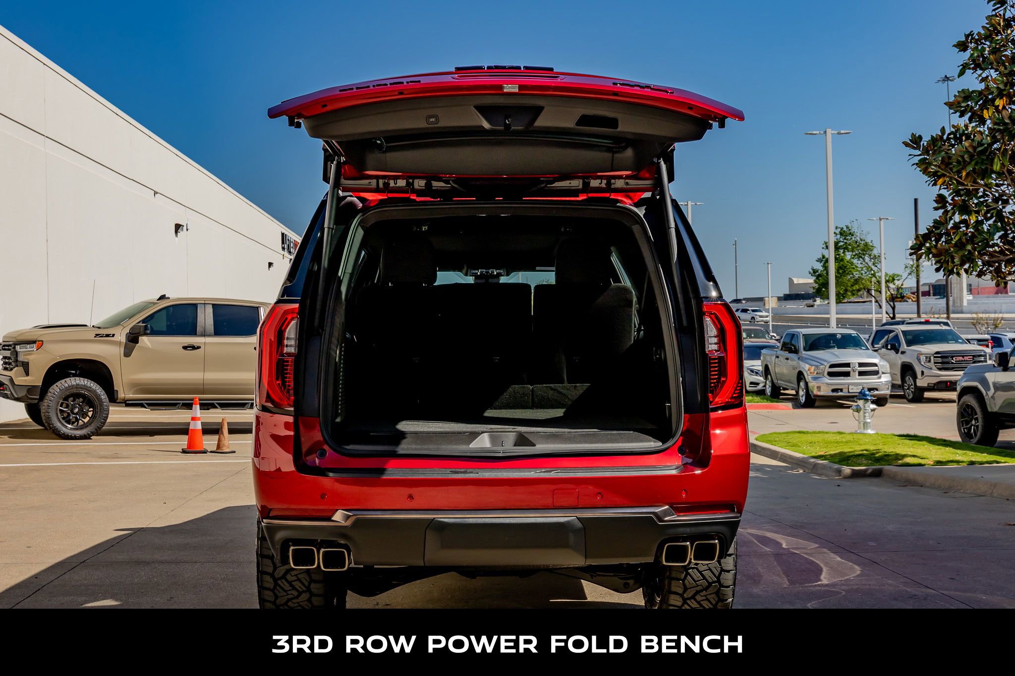 Used 2026 GMC Yukon XL AT4 Ultimate AWD/4WD image 9