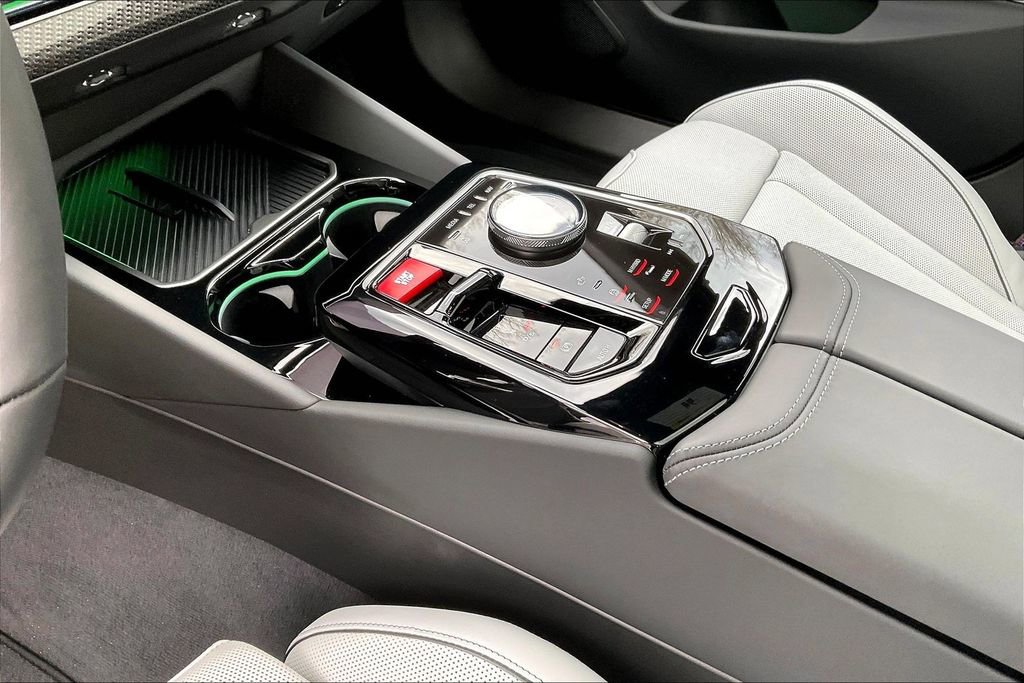 Used 2026 BMW M5 Touring image 18