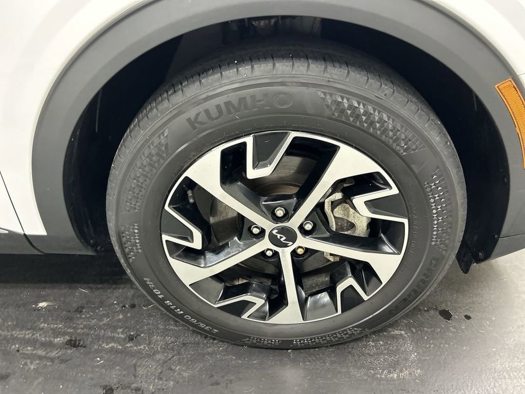 Certified 2023 Kia Sportage EX FWD image 8