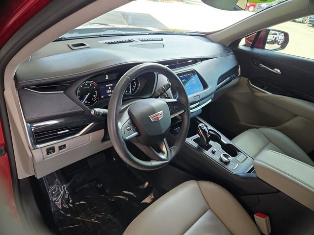 Used 2021 Cadillac XT4 Premium Luxury w/ Driver Awareness Package image 11