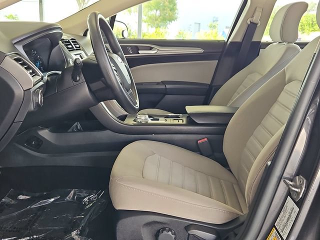 Used 2019 Ford Fusion S FWD image 21