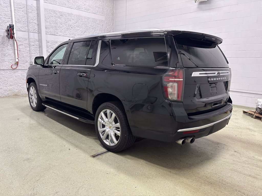 Certified 2023 Chevrolet Suburban High Country AWD/4WD image 6