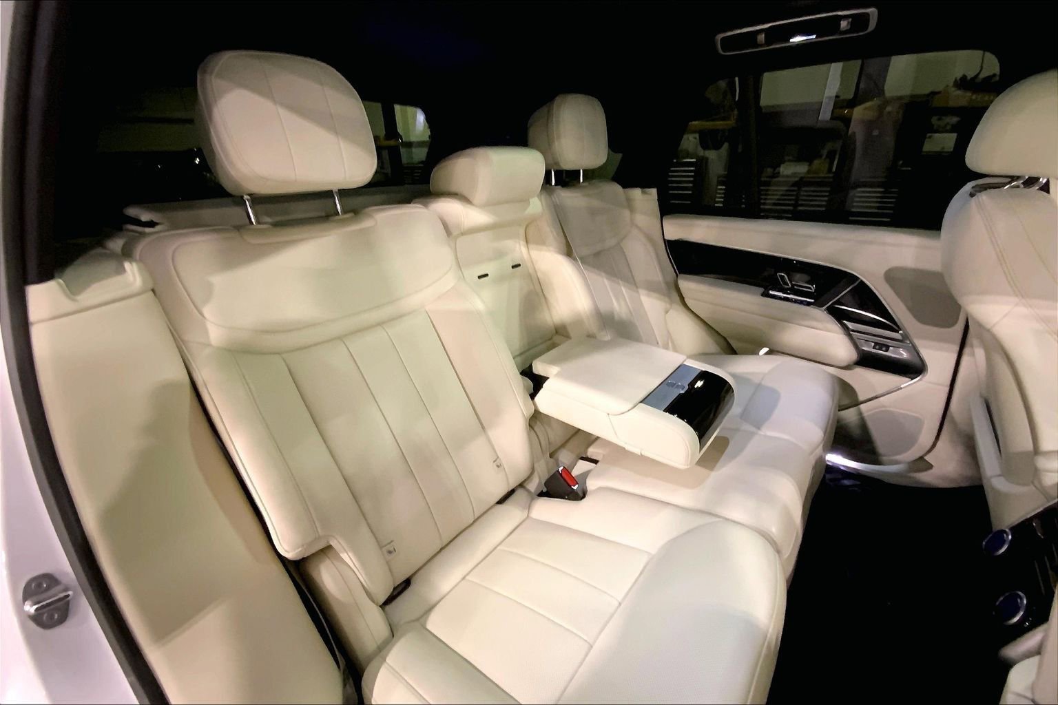 Used 2023 Land Rover Range Rover SE AWD/4WD image 19