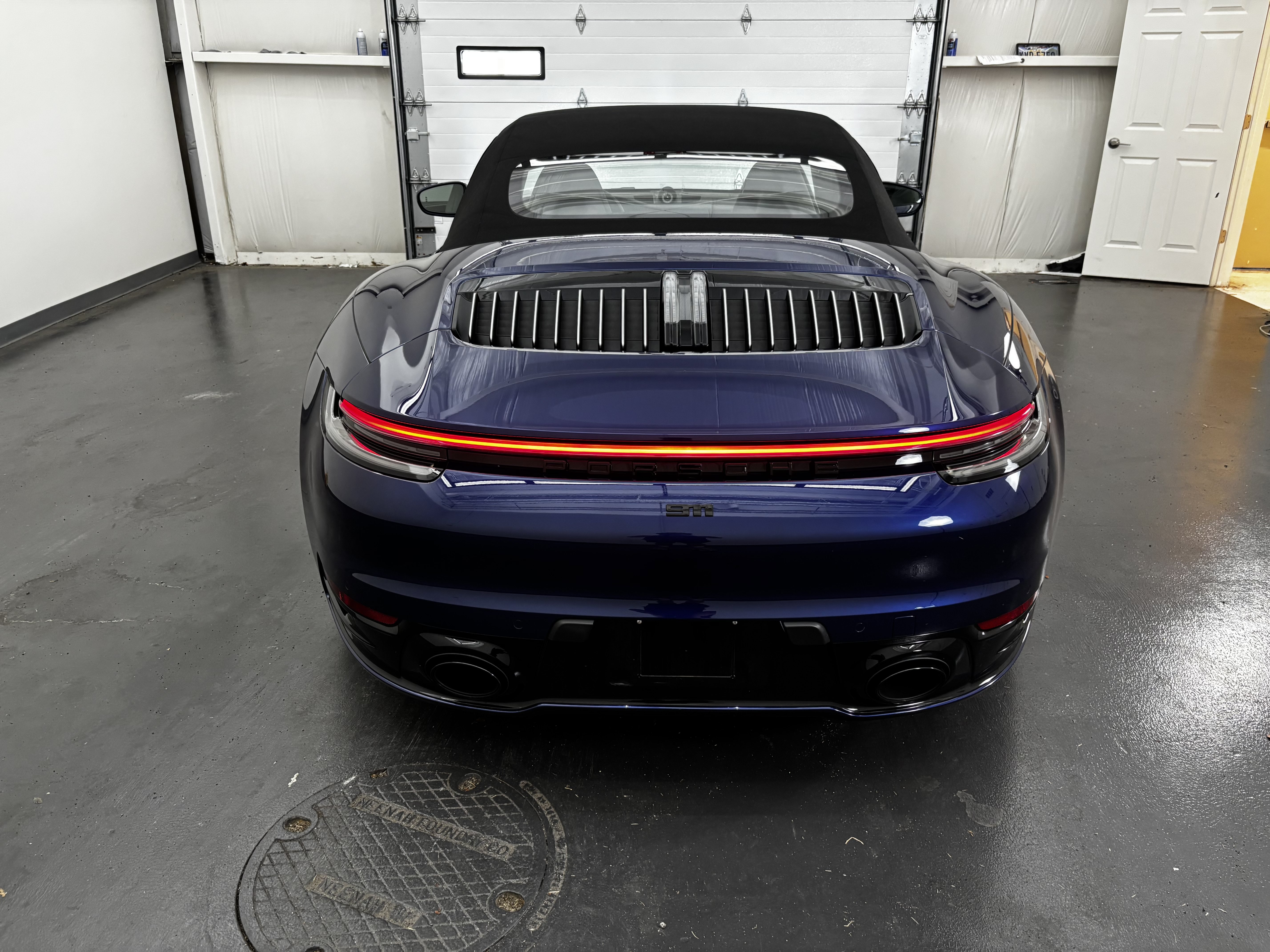 Used 2024 Porsche 911 Carrera 4S AWD/4WD image 7