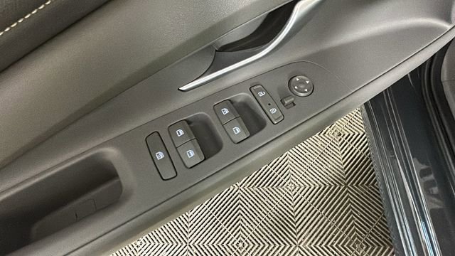 Certified 2023 Hyundai Elantra SEL w/ Convenience Package FWD image 11