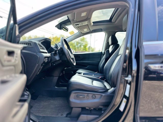 Used 2024 Honda Odyssey EX-L image 13