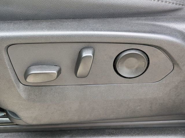 Used 2024 Chevrolet Suburban LT image 24