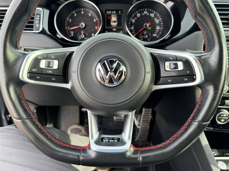 Used 2017 Volkswagen Jetta GLI FWD image 29