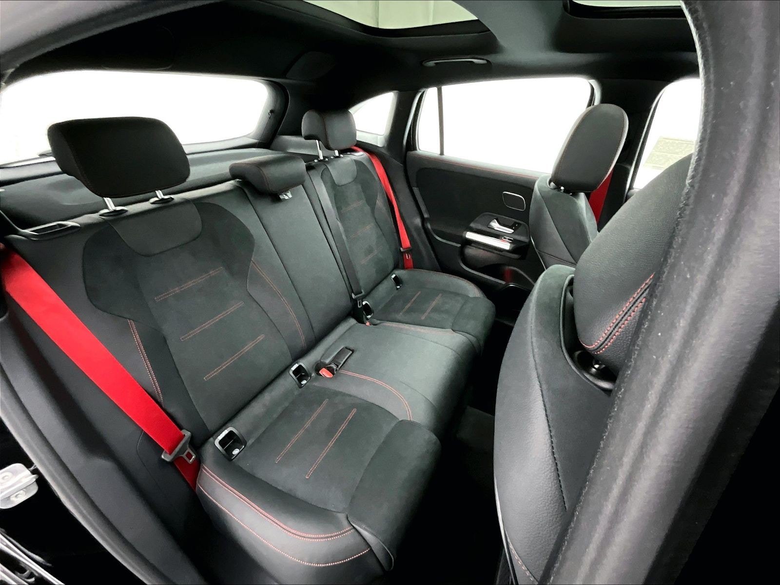 Used 2026 Mercedes-Benz GLA 35 AMG 4MATIC image 16