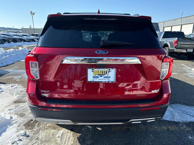 Certified 2020 Ford Explorer XLT w/ Equipment Group 202A image 5