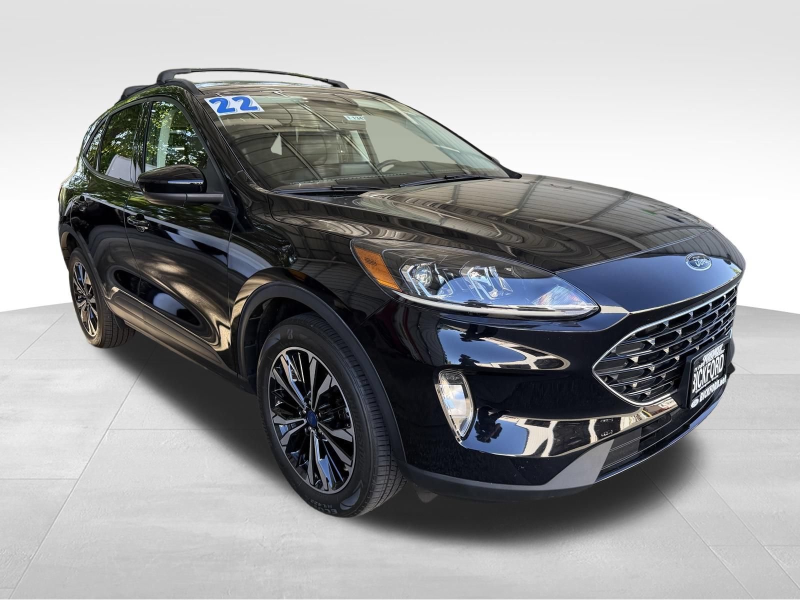 Used 2022 Ford Escape SEL w/ Technology Package AWD/4WD image 3