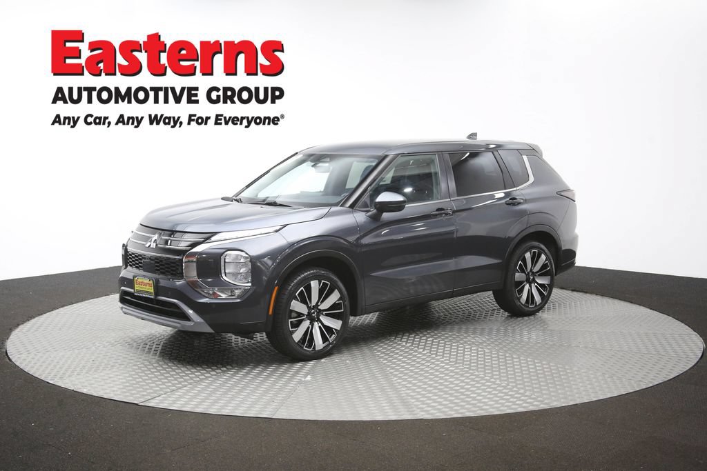 Used 2025 Mitsubishi Outlander SE AWD/4WD image 59
