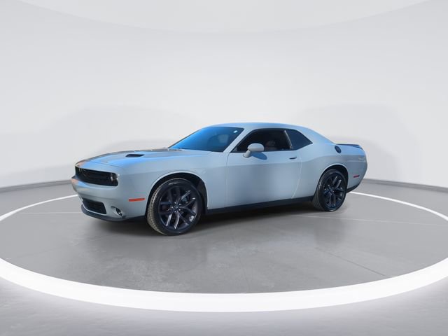 Used 2022 Dodge Challenger SXT w/ Blacktop Package image 4
