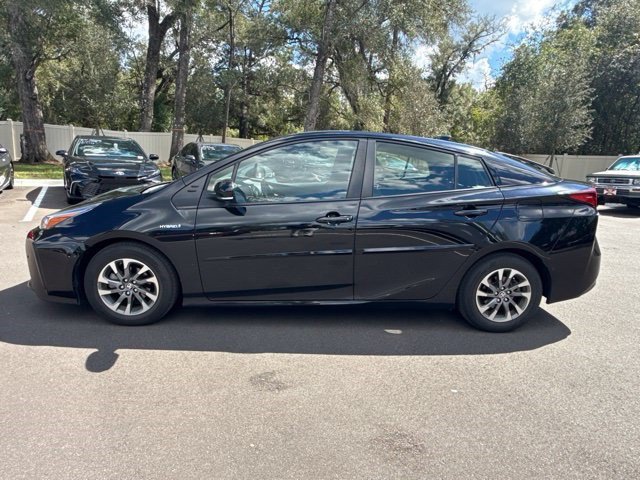 Certified 2021 Toyota Prius Limited w/ Premium Convenience Package FWD image 2