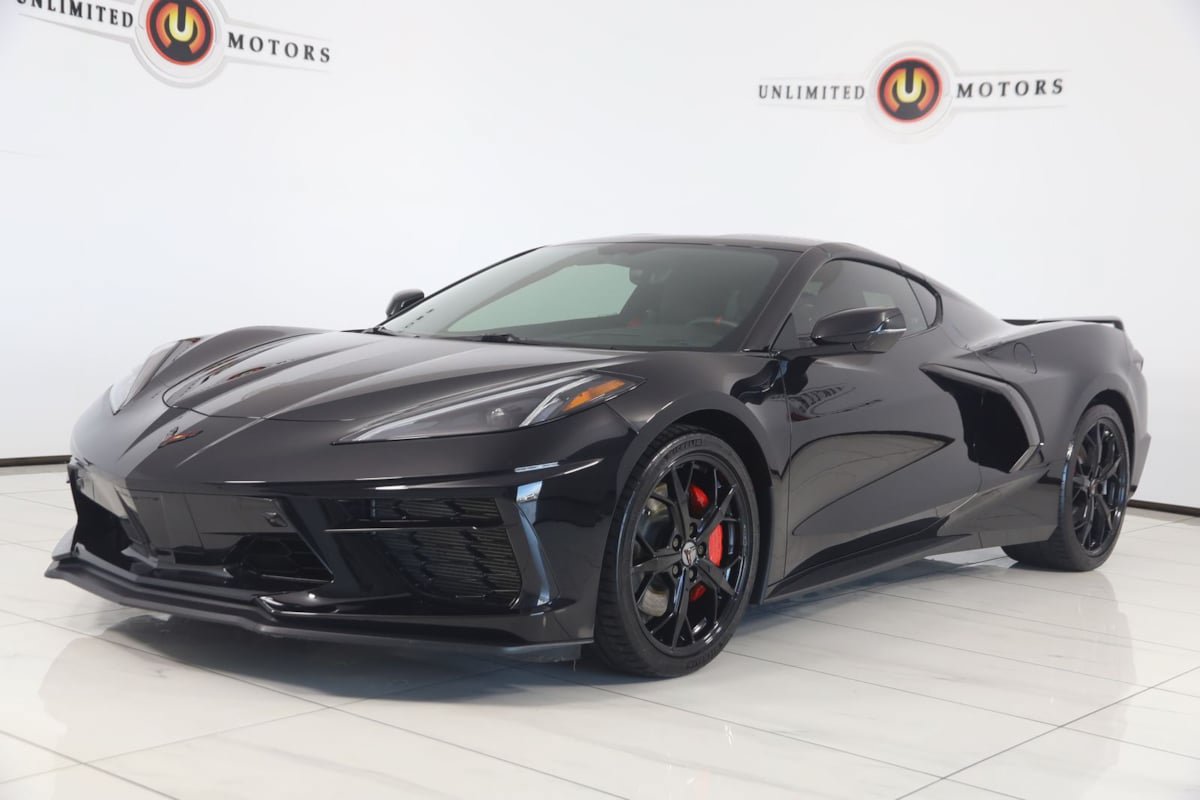 Used 2021 Chevrolet Corvette Stingray Premium Cpe w/ Z51 Performance Package RWD image 5