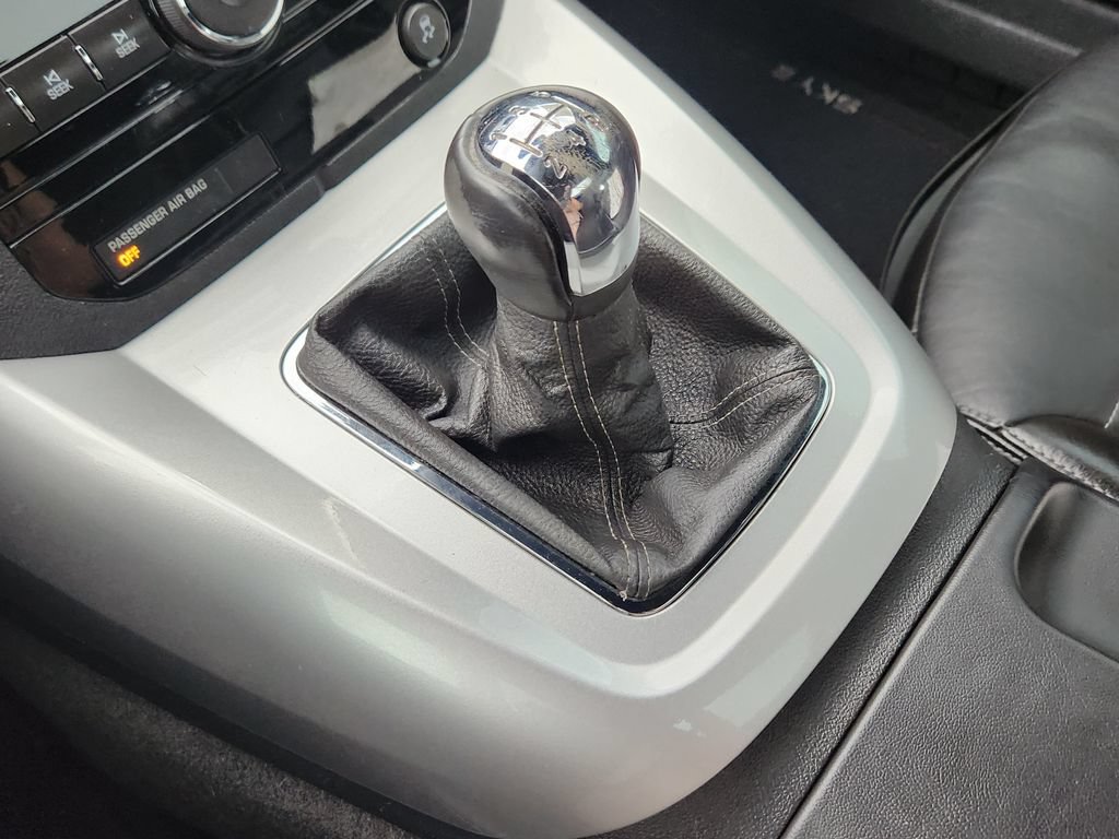 Used 2009 Saturn Sky Red Line RWD image 19