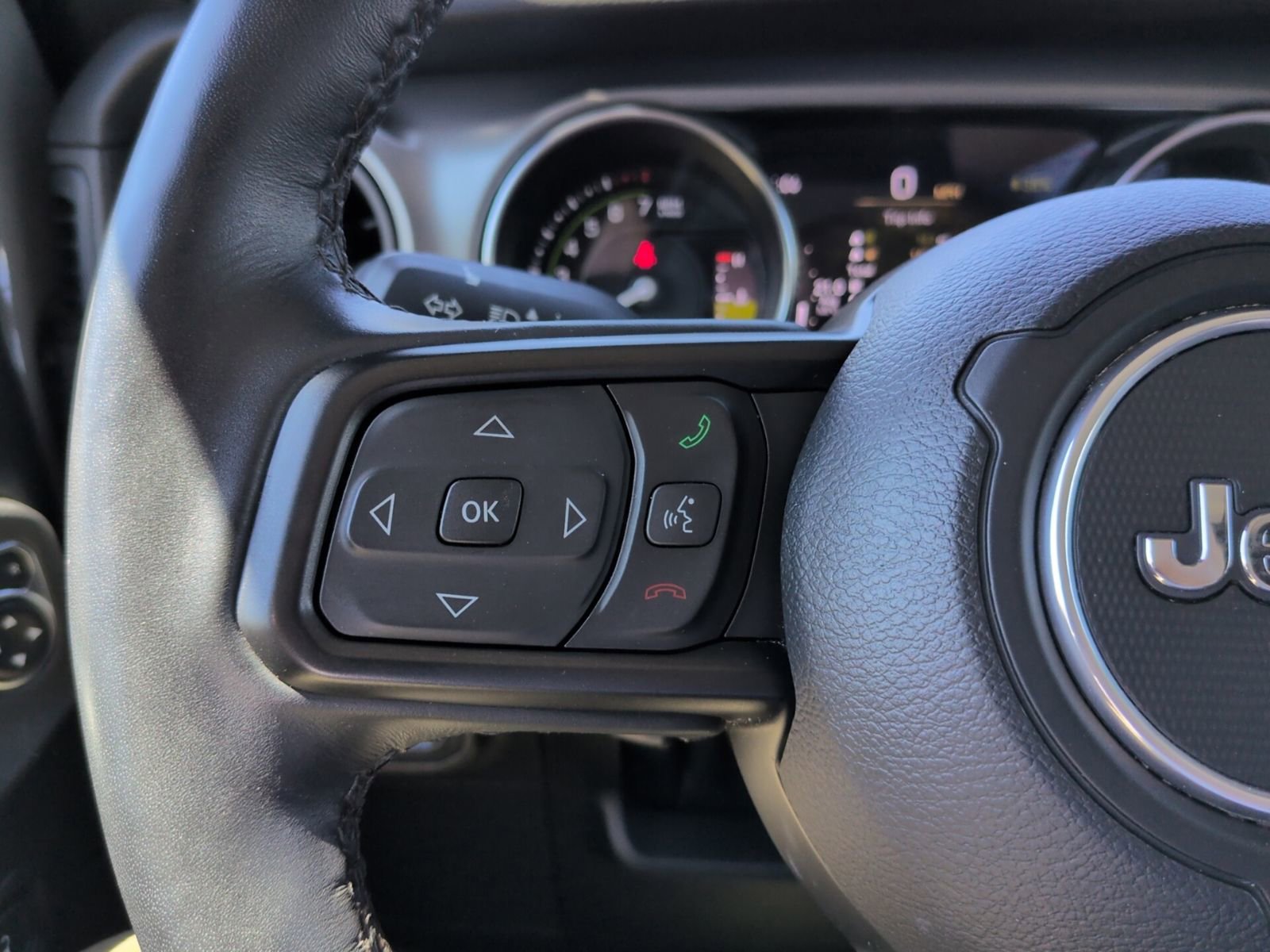 Used 2023 Jeep Wrangler Unlimited w/ Cold Weather Group AWD/4WD image 17