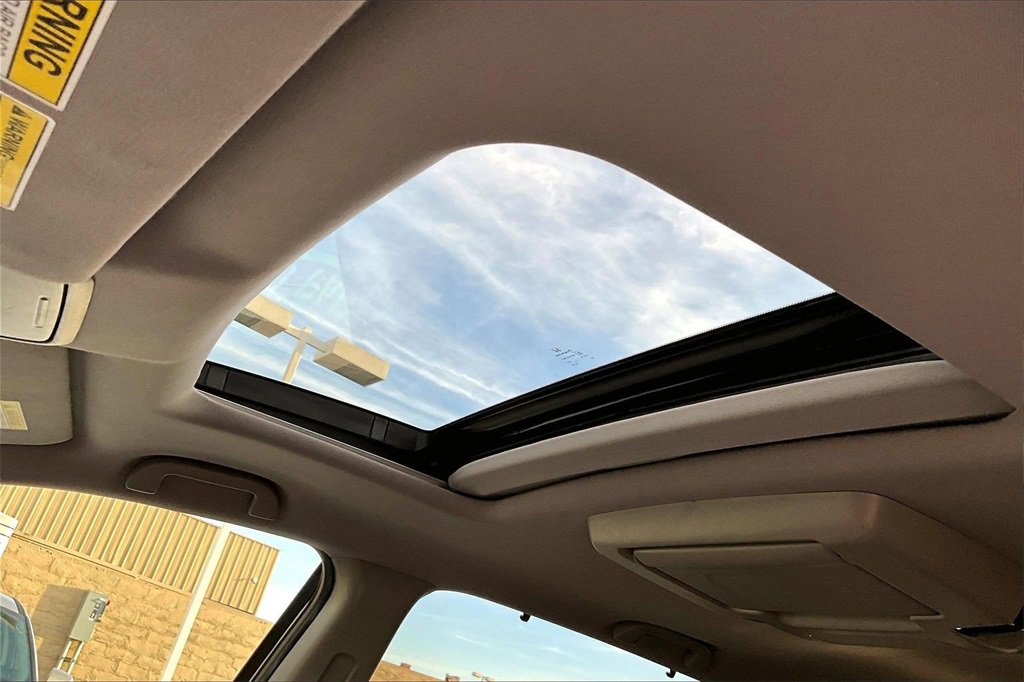 Used 2019 Honda Pilot Touring image 12