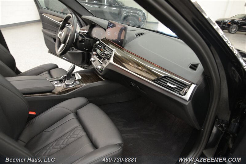 Used 2023 BMW 530i w/ M Sport Package RWD image 26