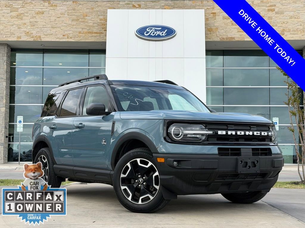 Used 2023 Ford Bronco Sport Outer Banks w/ Tech Package image 1
