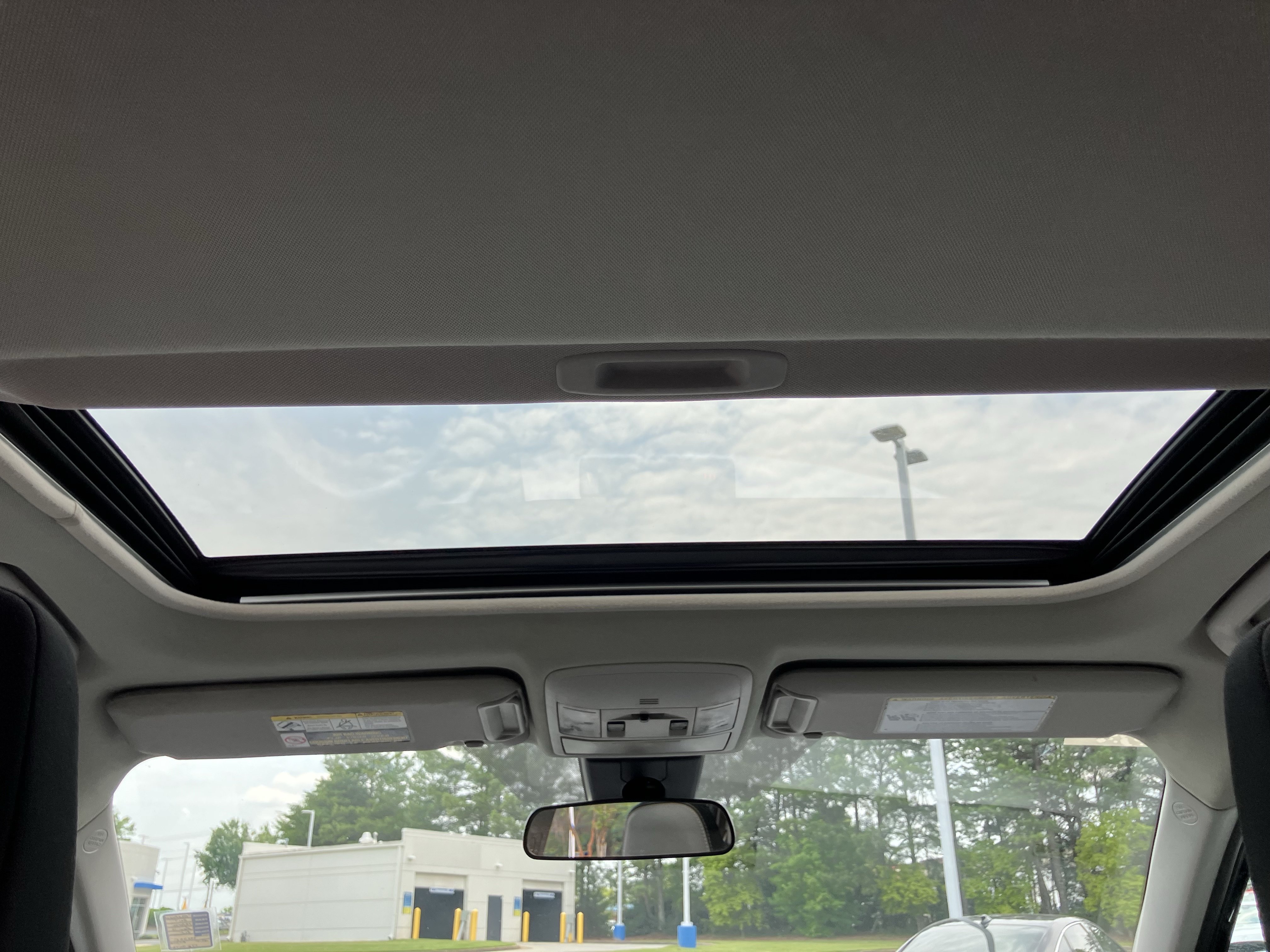 Used 2017 Toyota RAV4 XLE FWD image 31