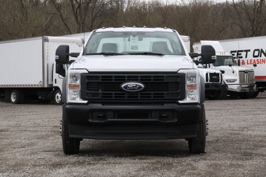 New 2025 Ford F550 4x4 Regular Cab Super Duty image 8