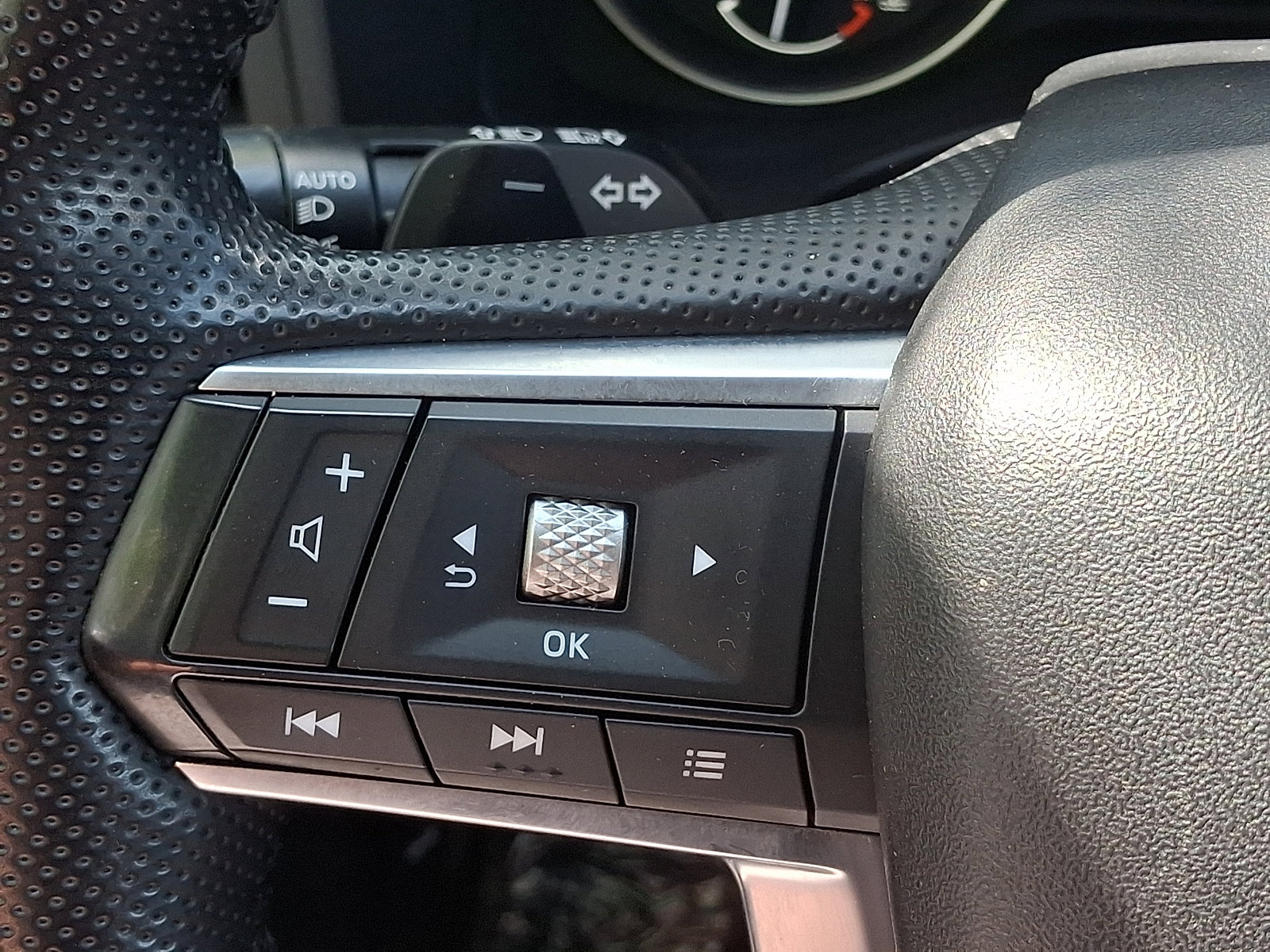 Used 2022 Mitsubishi Outlander SEL FWD image 21