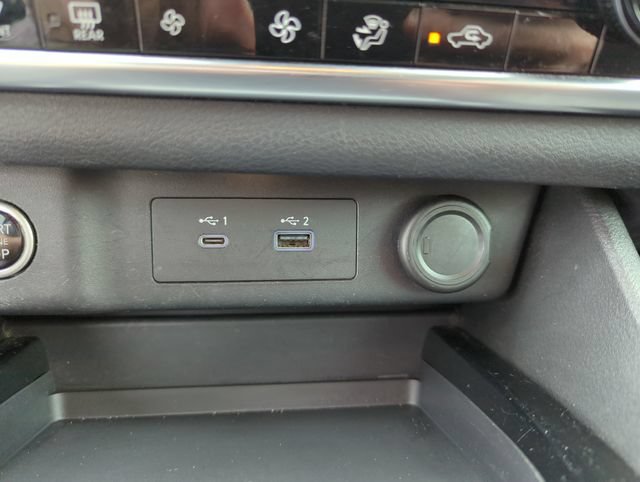 Certified 2021 Nissan Rogue SV FWD image 39