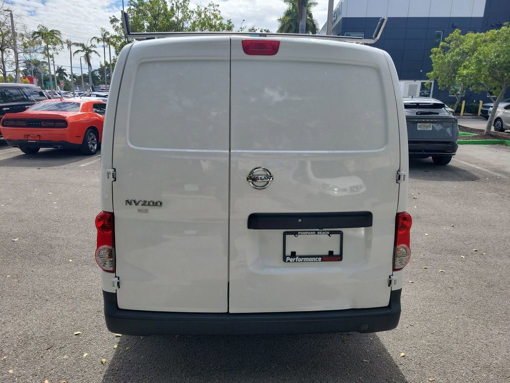 Certified 2018 Nissan NV200 S image 7