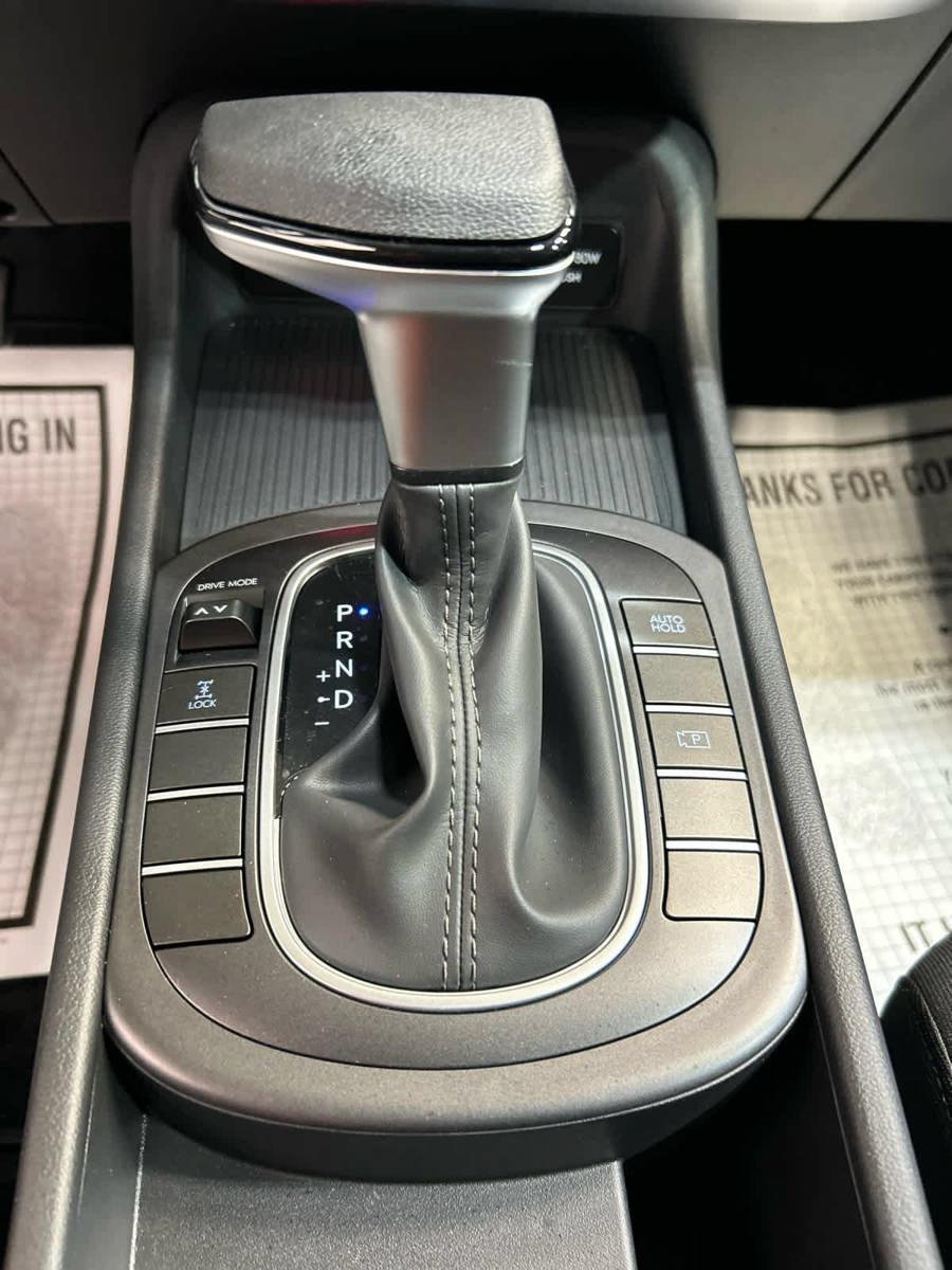 New 2027 Hyundai Kona SE AWD/4WD image 7