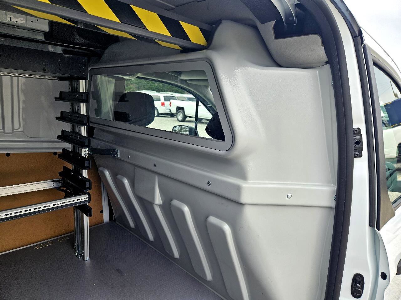 Used 2022 Ford Transit Connect XL image 32
