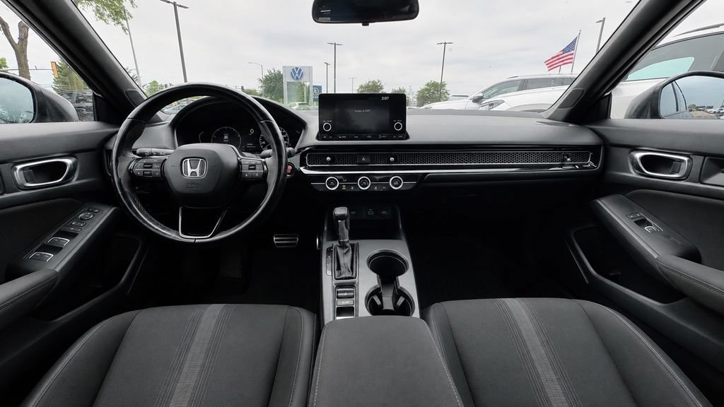 Used 2023 Honda Civic Sport image 14