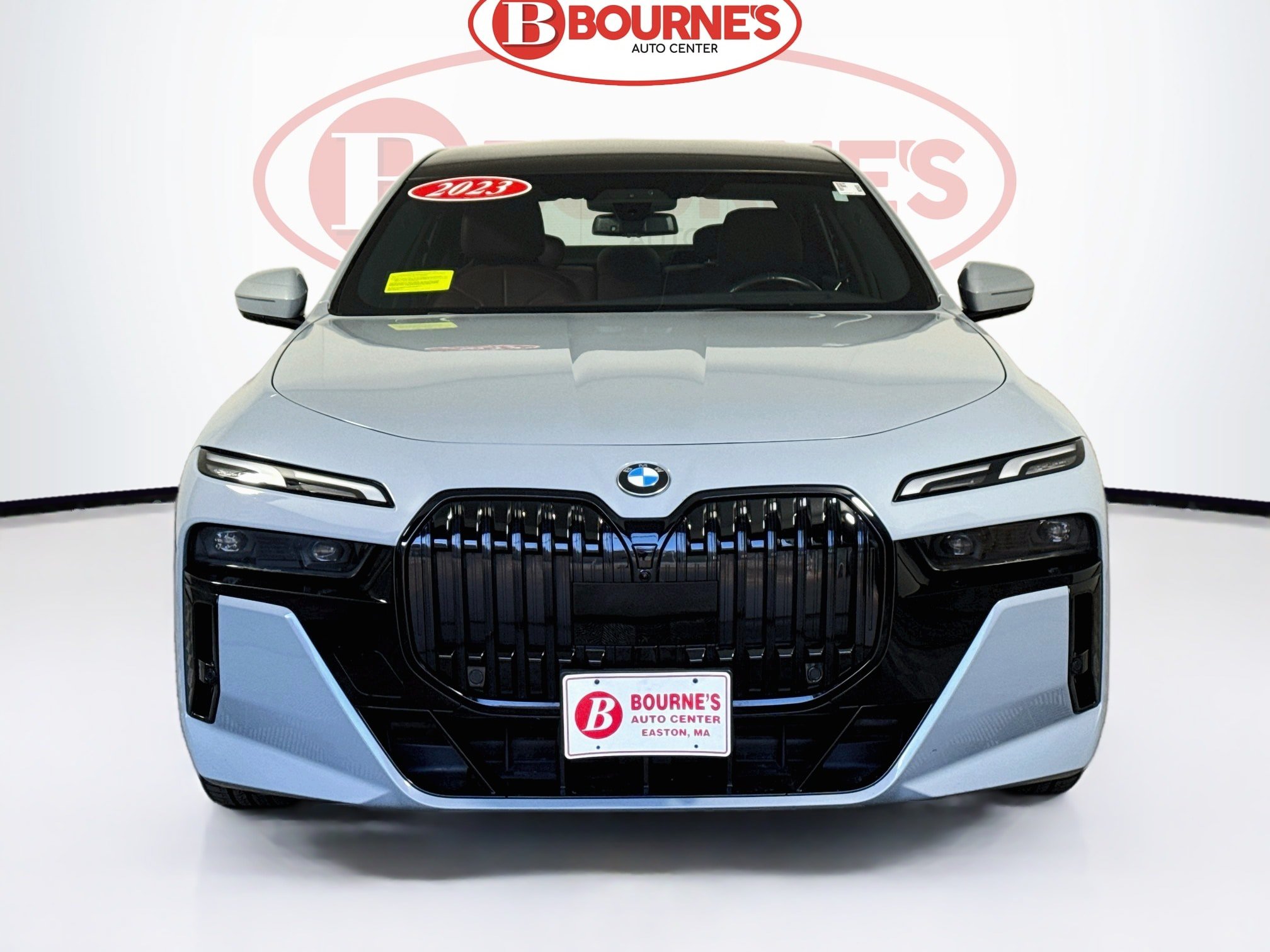 Used 2023 BMW 760i xDrive AWD/4WD image 7