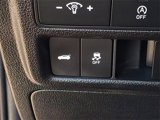 Used 2023 Hyundai Sonata SE w/ Preferred Accessory Package image 27