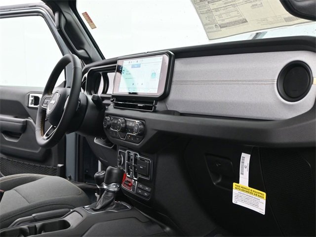Used 2024 Jeep Gladiator Sport image 21