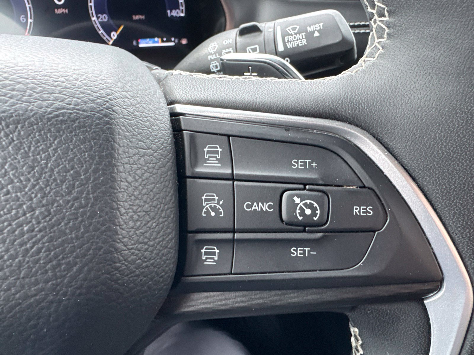 Used 2024 Jeep Grand Cherokee L Laredo AWD/4WD image 20