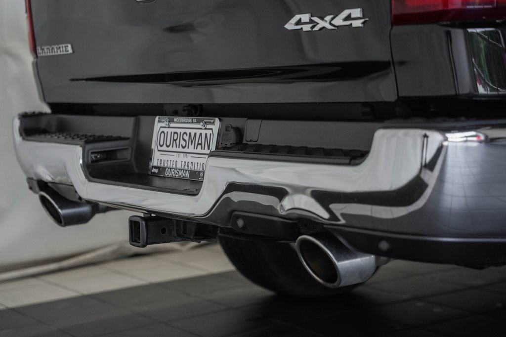 Used 2022 RAM 1500 Laramie AWD/4WD image 11