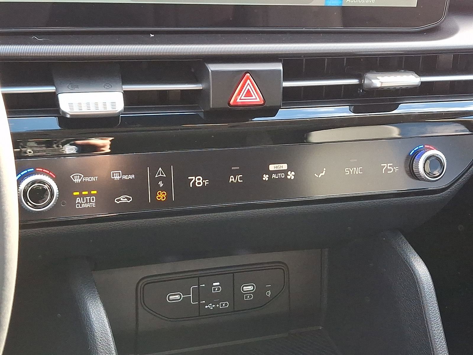 New 2026 Kia Sportage SX image 17