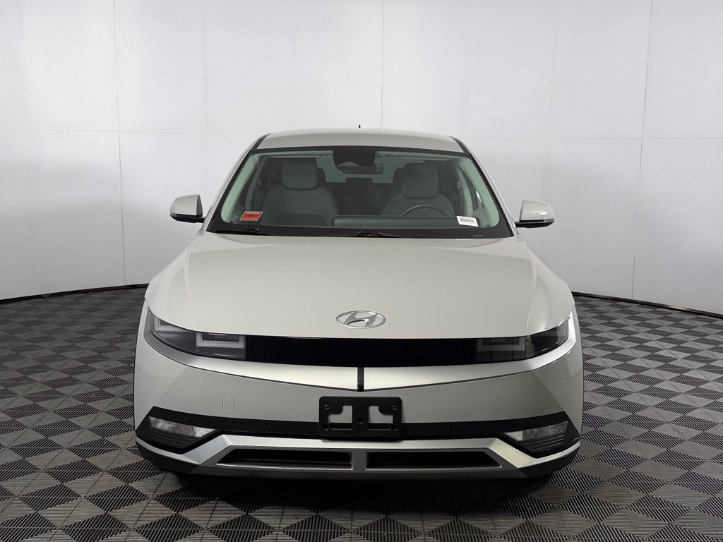 Used 2024 Hyundai Ioniq 5 SEL RWD image 2