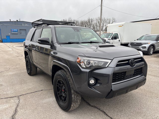 Used 2021 Toyota 4Runner Venture image 3